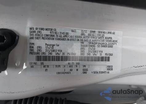 2016 Ford Focus Titanium z USA, uszkodzony, nr VIN 1FADP3N26GL222971